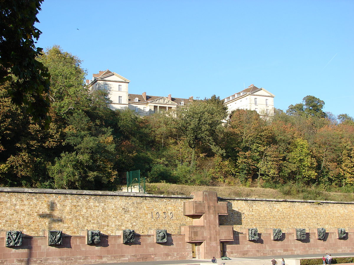 Le mémorial de la France combattante au Mont-Valérien, où reposera Hubert Germain.