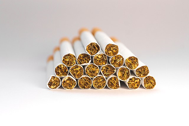 Tabac: le paquet de cigarettes à 10 euros est une fausse bonne